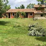 Nyaraló La Solanilla -casas Rurales *